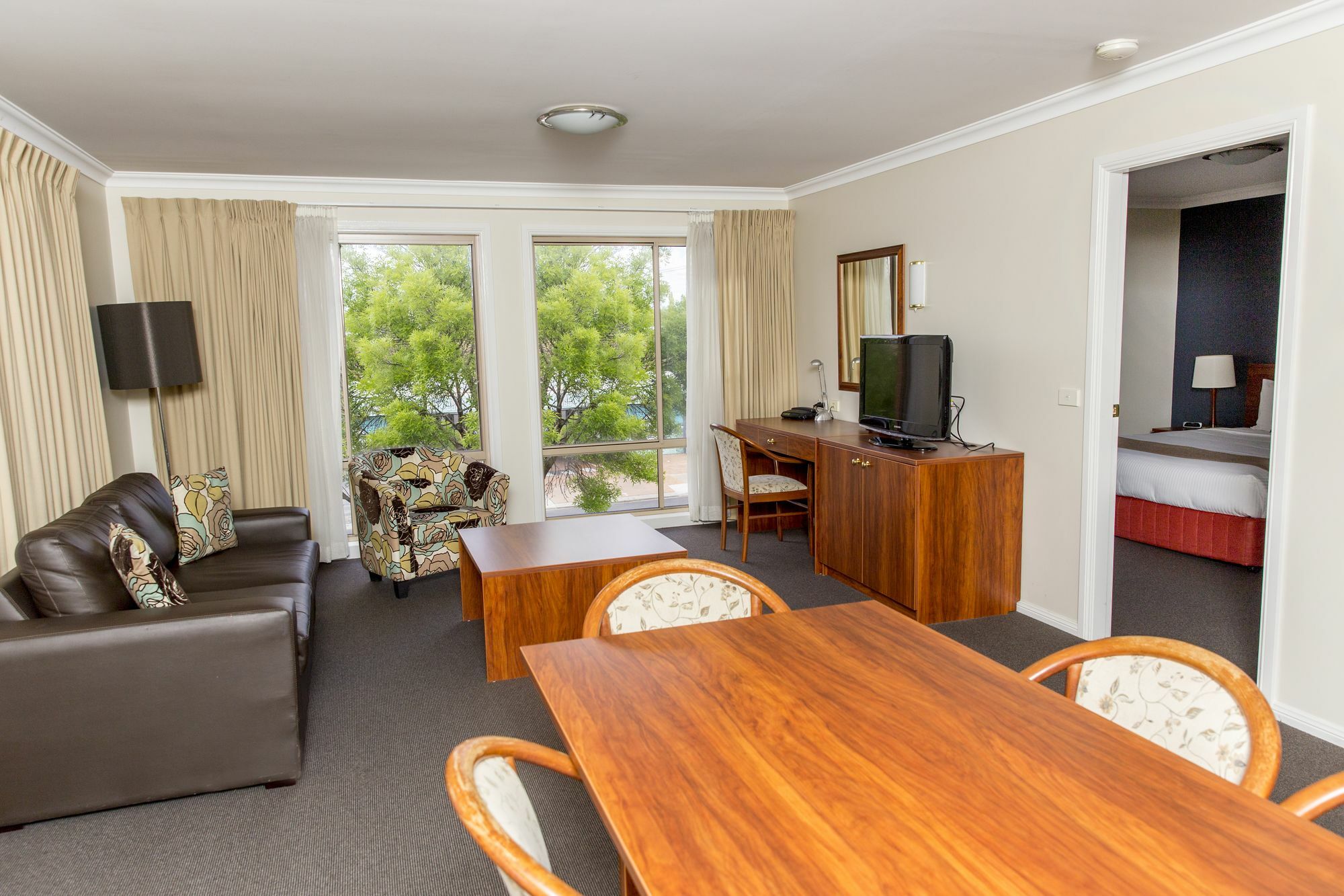باثورست Charlotte Apartments المظهر الخارجي الصورة