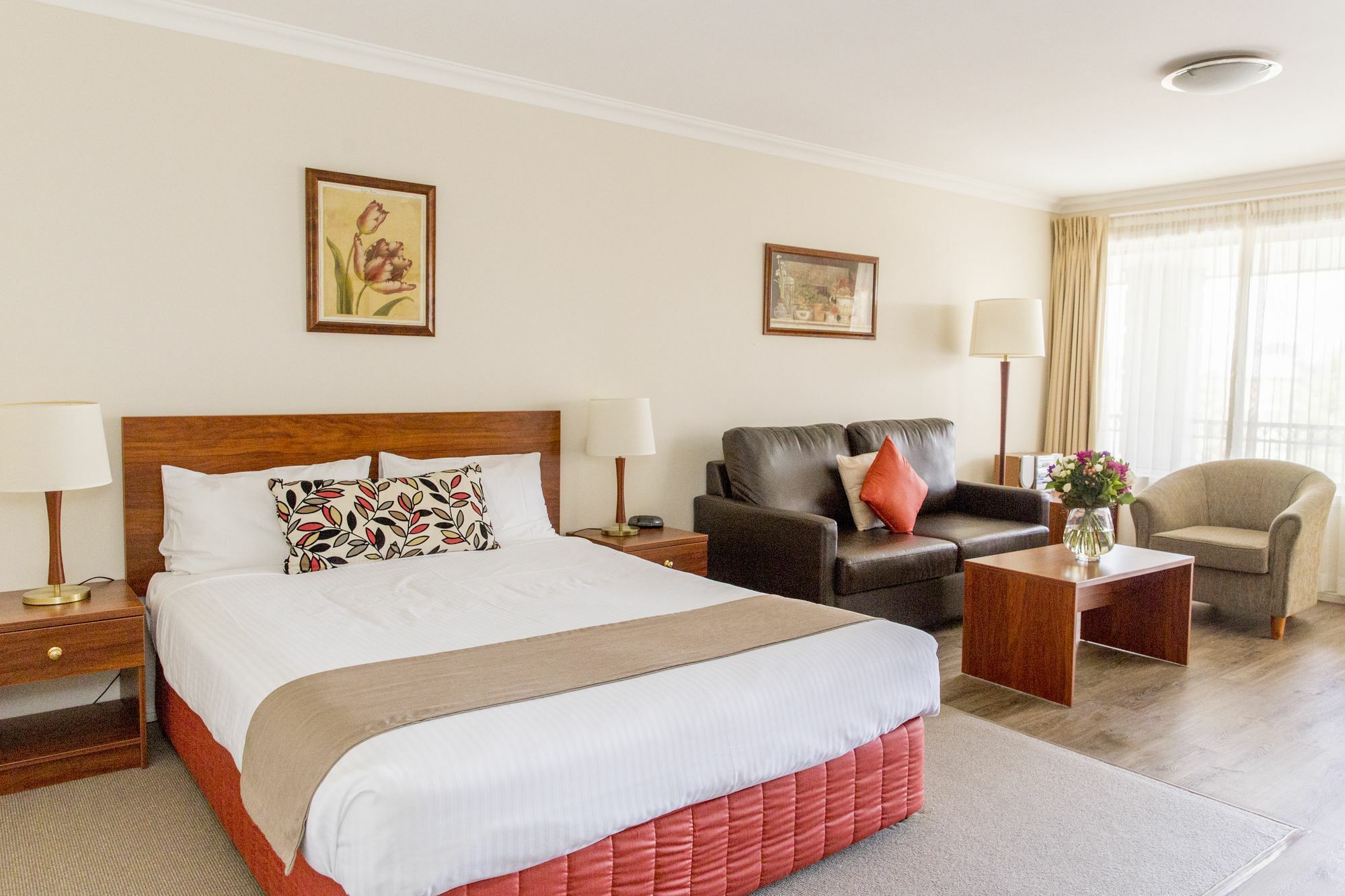 باثورست Charlotte Apartments المظهر الخارجي الصورة