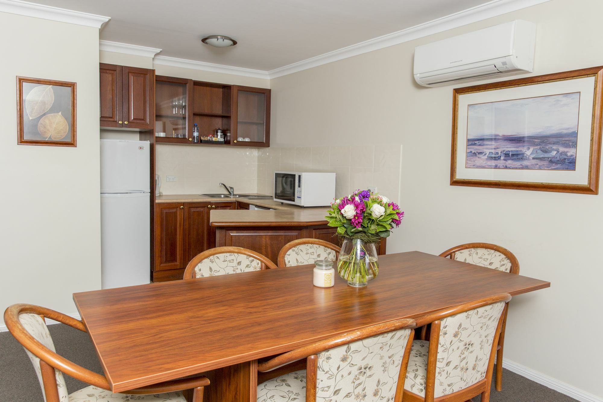 باثورست Charlotte Apartments المظهر الخارجي الصورة
