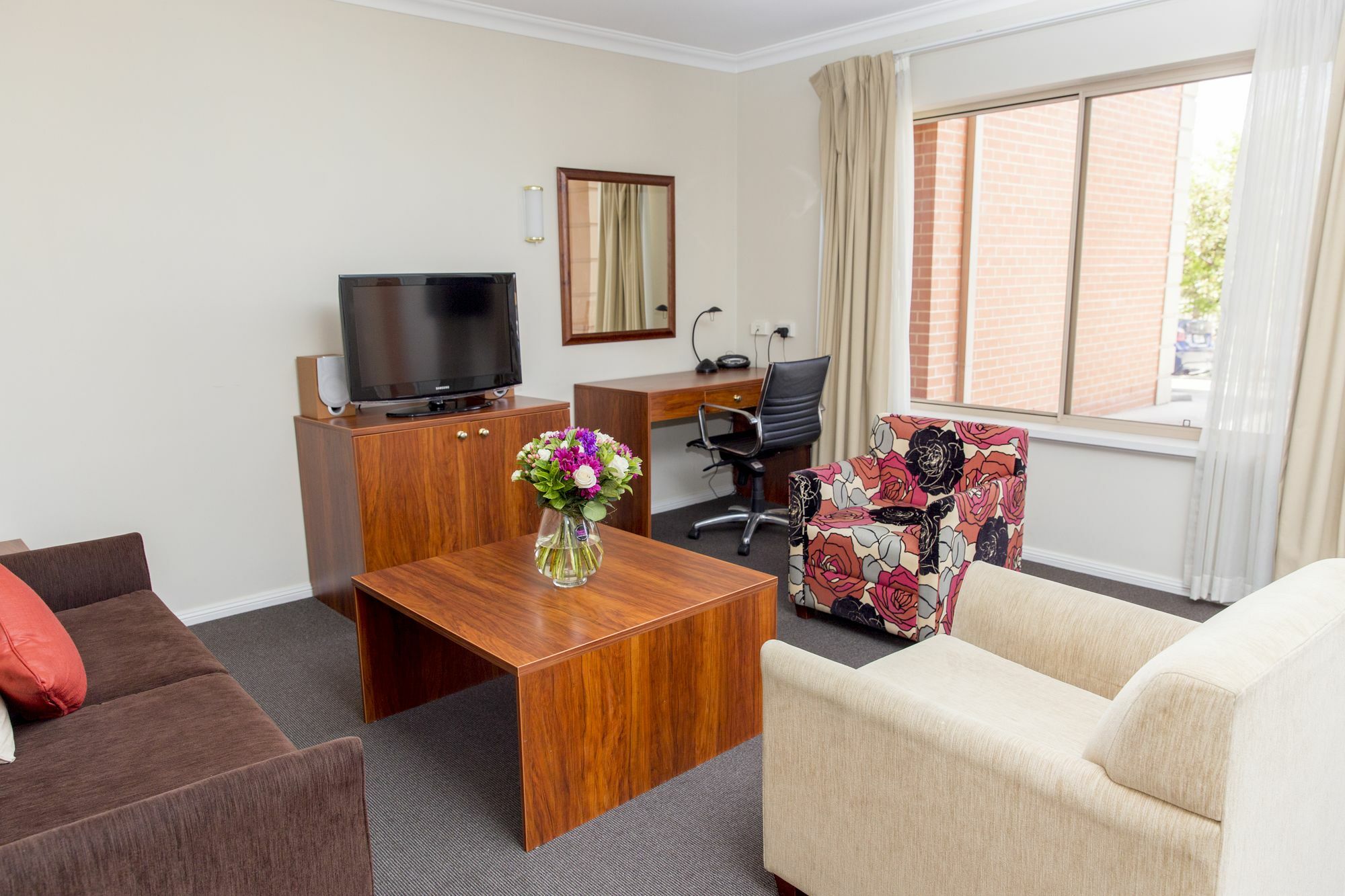 باثورست Charlotte Apartments المظهر الخارجي الصورة
